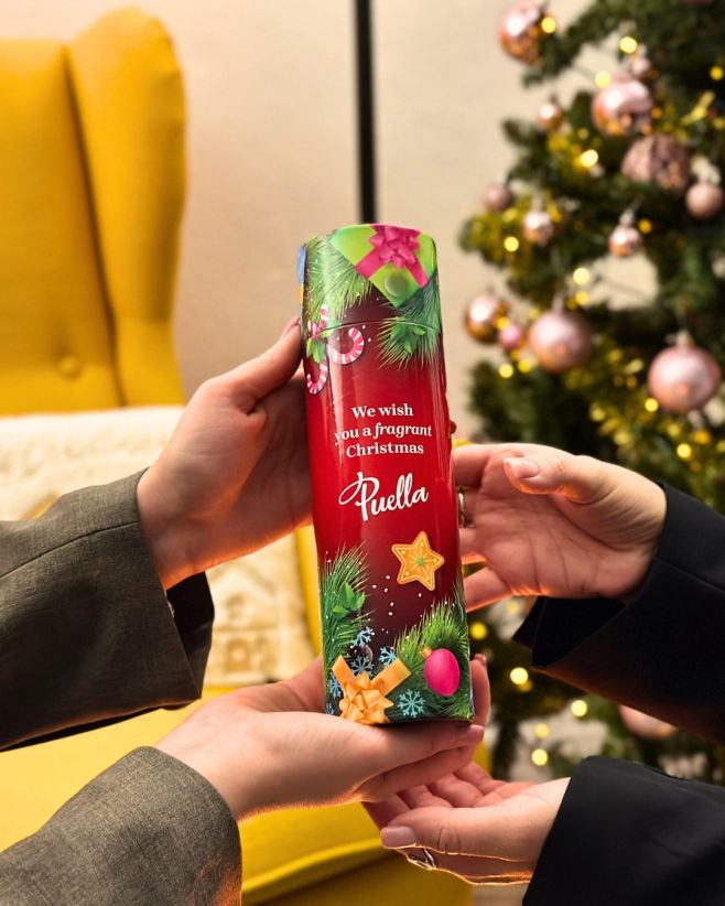 🎁 Darovať PUELLA nebolo nikdy jednoduchšie a krajšie. Vďaka darčekovej tube, ktorá bola navrhnutá presne pre 500 ml fľašu...